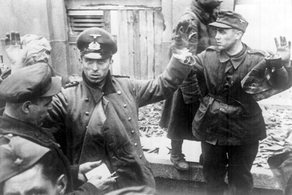 До Победы оставалось… 18 марта «Уральский»  писал о том, как фашисты готовили себе подполье на случай поражения