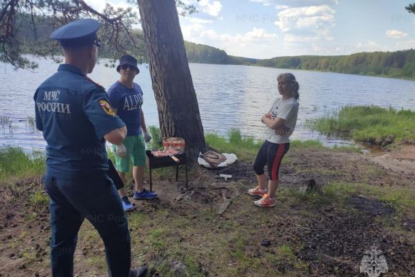 За неделю сотрудники МЧС выявили более 180 нарушений противопожарного режима на Среднем Урале