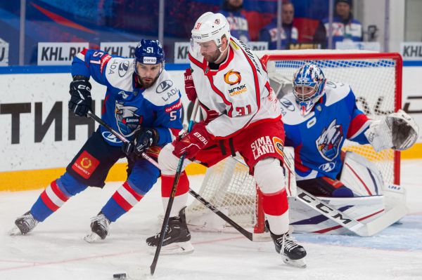 «Автомобилист» на выезде обыграл тольяттинскую «Ладу»