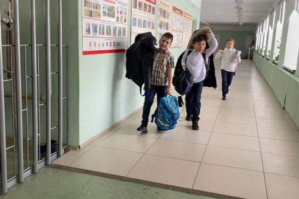 В Екатеринбурге школьнику сломали нос из-за цвета рюкзака