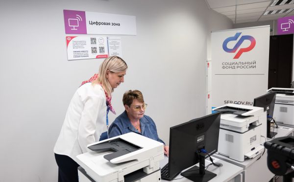 Федеральные льготники Свердловской области продолжают выбирать форму получения набора социальных услуг