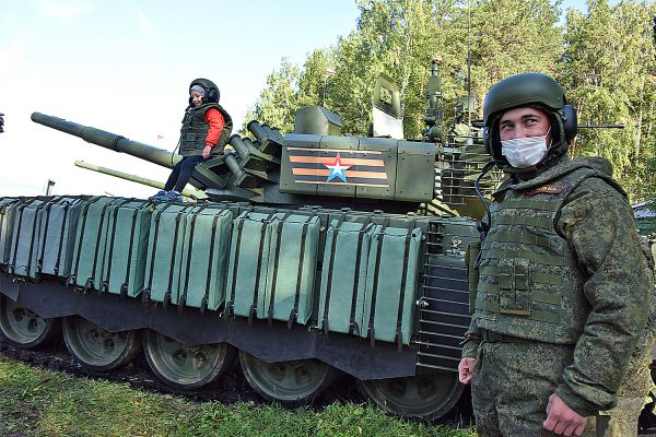 В Екатеринбурге возродилась традиция проводить День танкиста