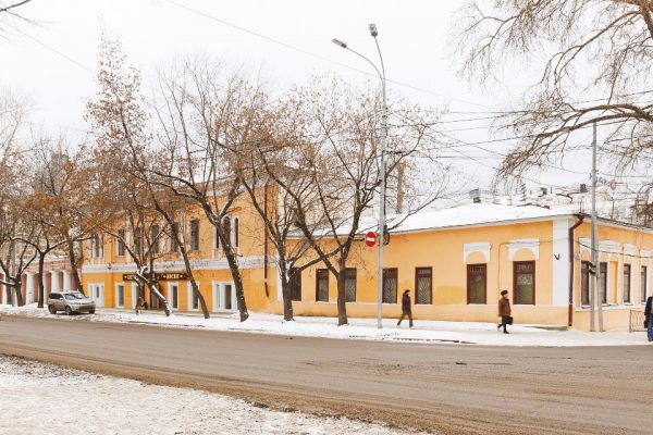 В Екатеринбурге за 75 миллионов рублей продают старинный особняк