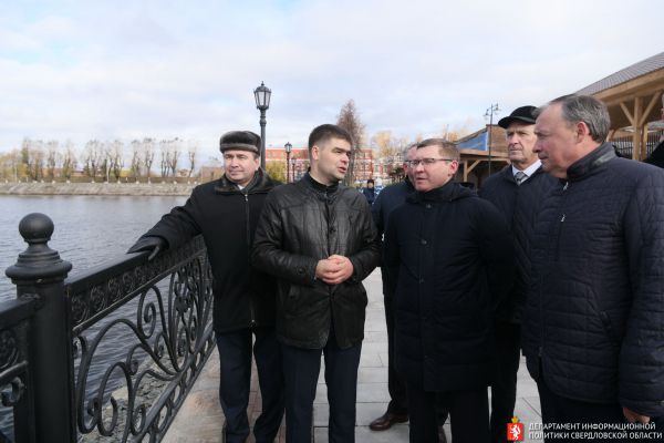 Набережную в Верхней Туре открыл сам министр строительства России