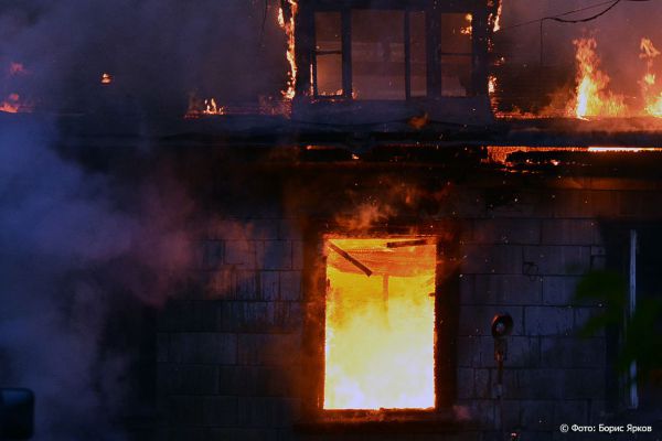 В Ивделе сожгли колонию №62