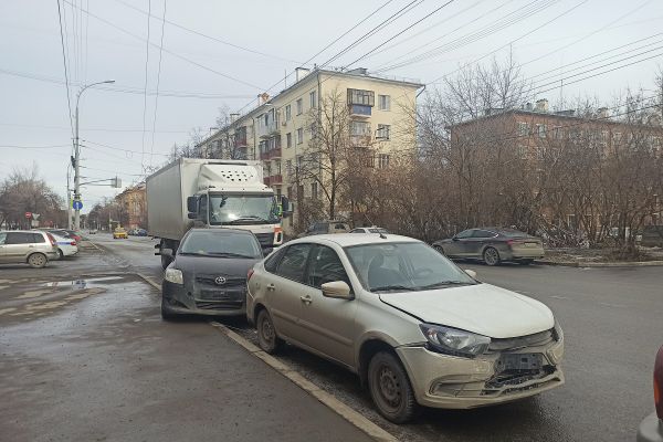 В Екатеринбурге ребенок пострадал в аварии, произошедшей по вине пьяного водителя