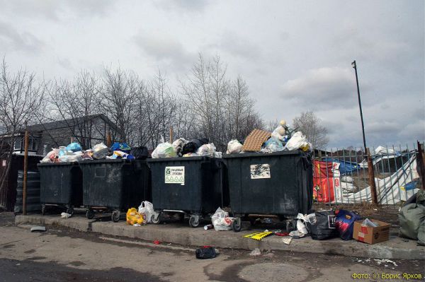 В Пионерском в Екатеринбурге появилась стихийная свалка