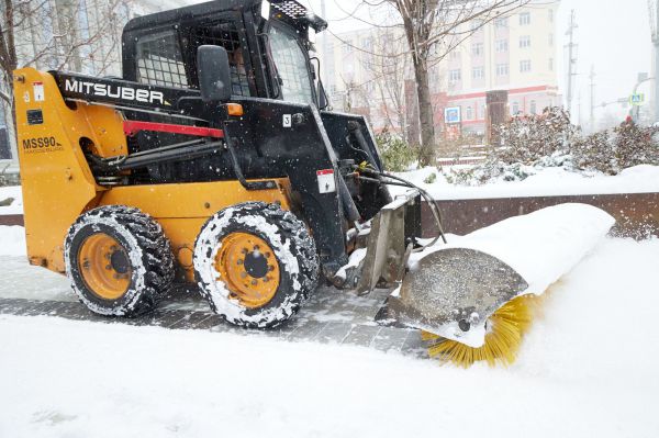 Мэр Екатеринбурга раскритиковал качество уборки снега в Академическом