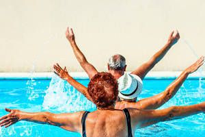 Свердловчанин взыскал с фитнес-клуба восьмикратную цену за отсутствие горячей воды в душевой