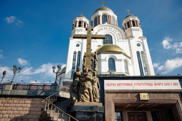 Тысячи паломников и крестный ход: в Свердловской области начались «Царские дни»