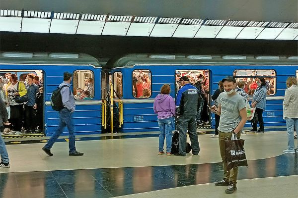 В час пик полиция закрыла три станции Екатеринбургского метрополитена