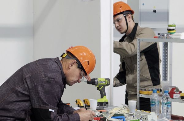 Дефицит кадров в Свердловской области сократился втрое: названы самые востребованные профессии