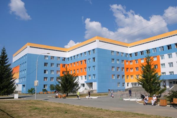 Руководителя Свердловского онкоцентра отправили в отставку