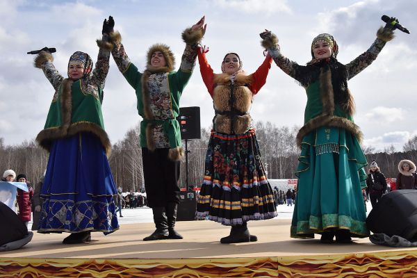 Мэрия увеличит количество общественного транспорта до парка Маяковского в Масленицу