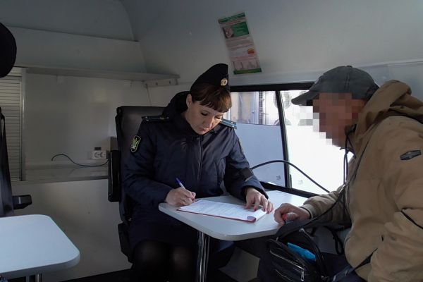 Екатеринбуржец лишился машины и участка из-за долгов по алиментам