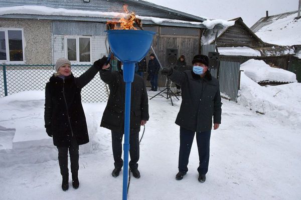 Глава региона: до конца года к газу подключат более 30 тысяч домов свердловчан