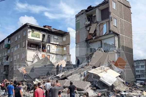 В МЧС назвали причину обрушения подъезда жилого дома в Нижнем Тагиле
