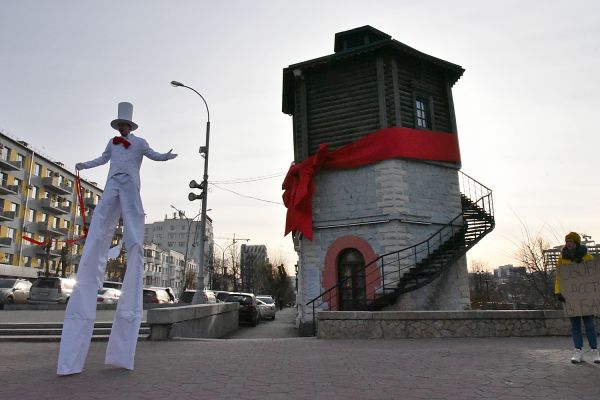 Туристическую карту Екатеринбурга можно получить в Водонапорной башне