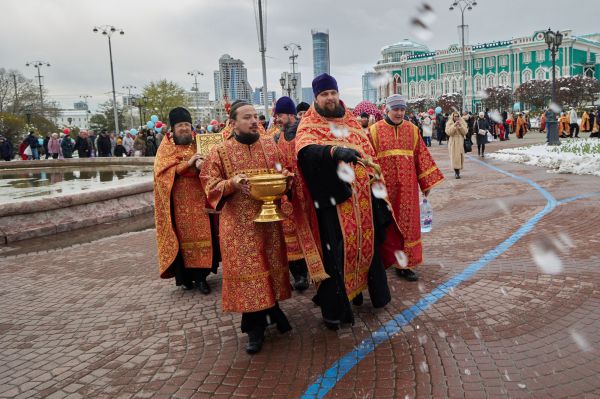 В Екатеринбурге из-за крестного хода перекроют пять улиц