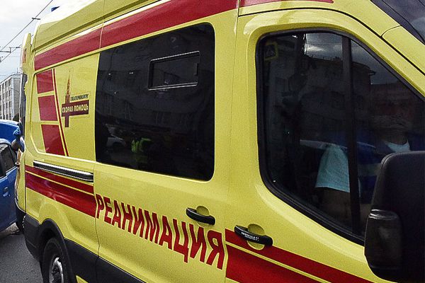 В Юго-Западном микрорайоне мужчина кидал камни в бригаду реанимации