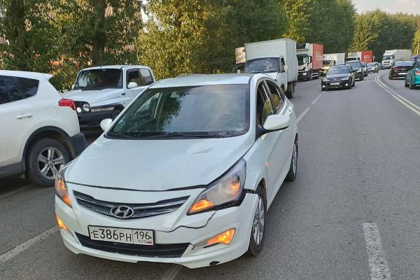 В Екатеринбурге Hyundai сбил 12-летнего мальчика на проспекте Космонавтов