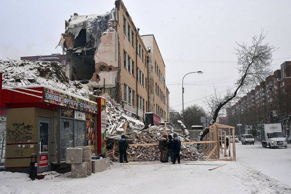 Прокуратура добилась запрета демонтажа здания бывшего техникума на улице Декабристов