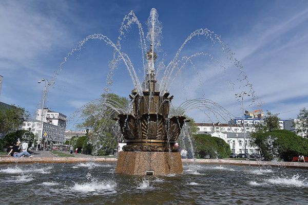 В фонтане в центре Екатеринбурга нашли тело мужчины