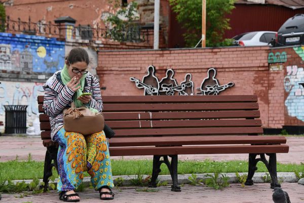 В России могут запретить курение на остановках и у магазинов