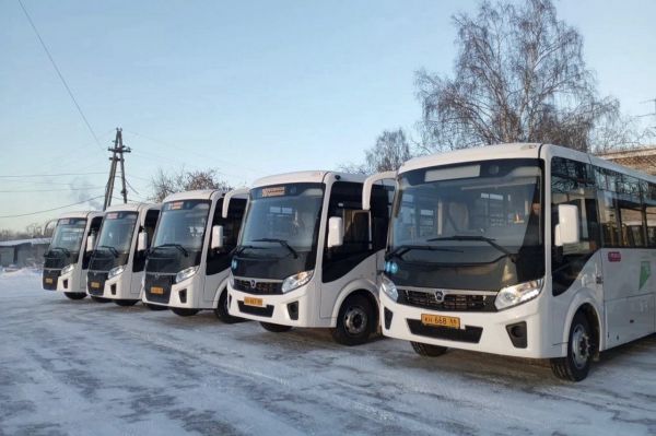 Новое автобусы вышли на линию в двух уральских городах