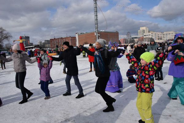 Синоптики пообещали Екатеринбургу снежное начало недели