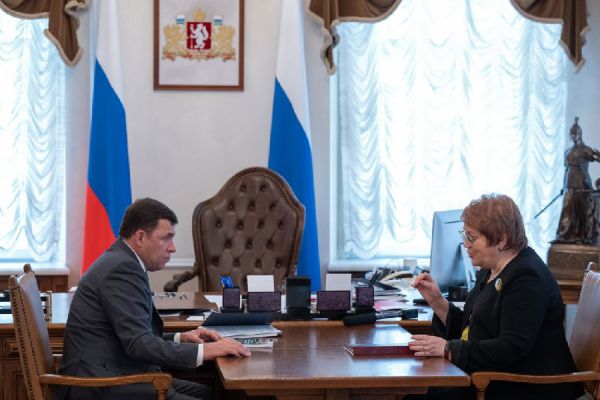 Свердловский омбудсмен рассказала Евгению Куйвашеву об итогах работы в 2022 году